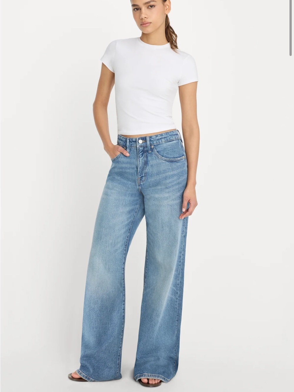 Good American Weightless Good Ease Jeans